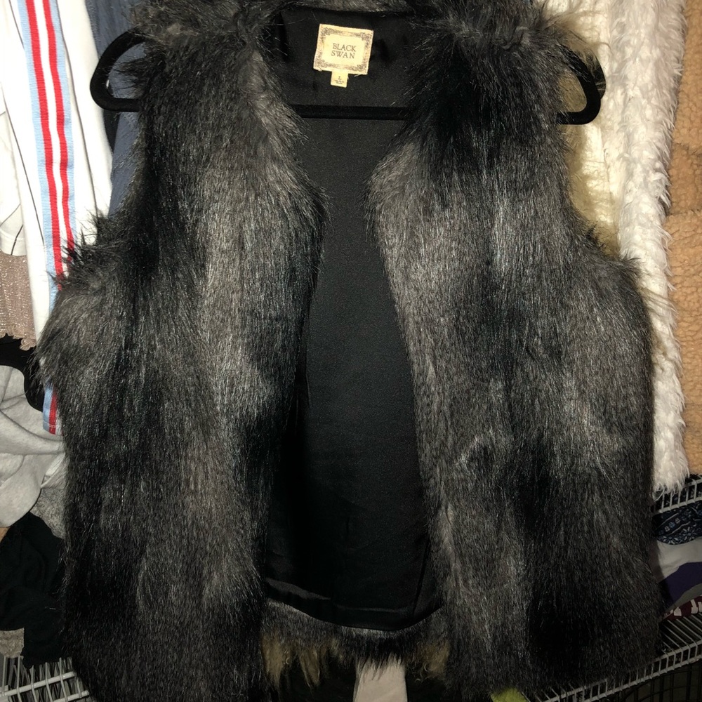 Fur vest